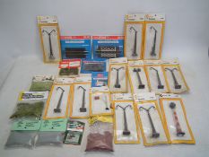 Rotafast - Peco - Riko - Javis - A group of unopened OO and HO gauge railway items including