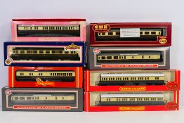 Bachmann - Dapol - Airfix - Hornby - 8 x boxed OO gauge GWR coaches including 60' Suburban Coaches,