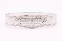 Natural Diamond 18k White Gold Bangle D/E Colour - VS Clarity 4.00 Carat