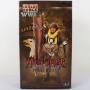 WW2 Elite Force 101st Medic First Sergeant Will Bailey Bell Blue Box Toys Models Action Figure,