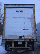 Strick Trailer