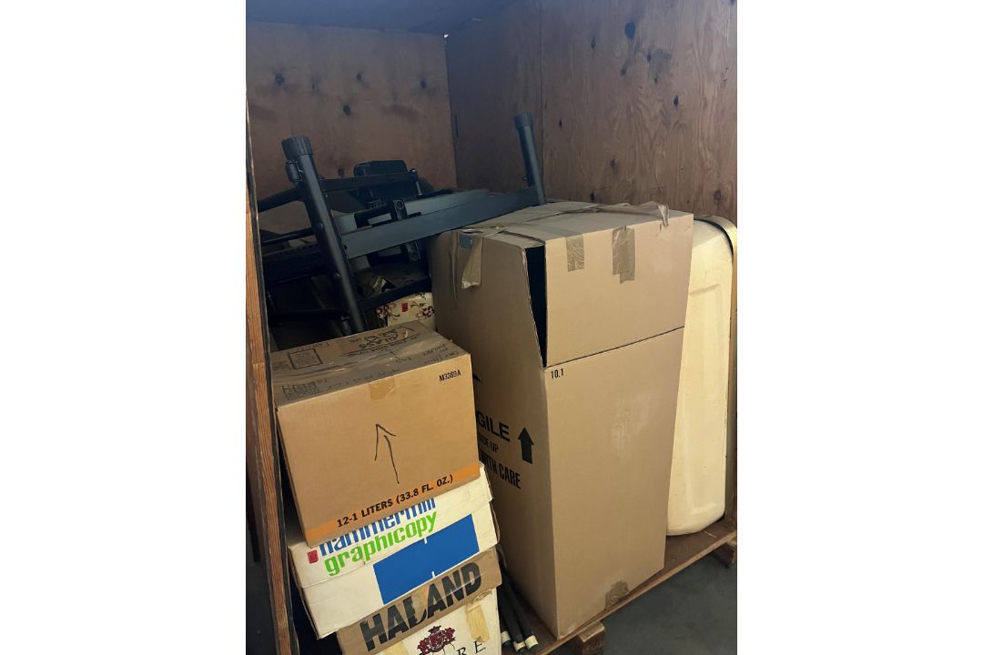 Crate Contents - Image 2 of 3