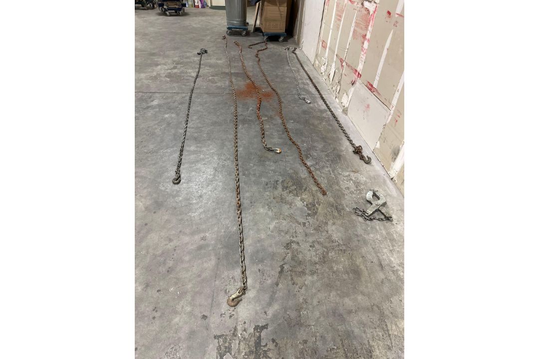 Lifting Chains - Image 2 of 4