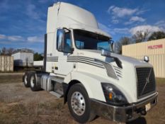 2011 Volvo VNL TA Daycab