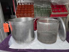 Adcraft Aluminum Cooking Pot with Strainer