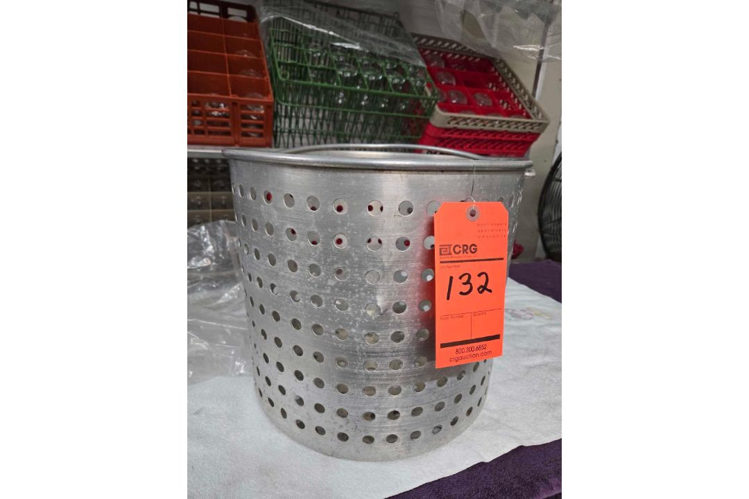 Winco Aluminum Strainer - Image 1 of 2