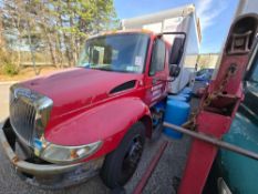 2006 International 4300 DT 466 Box Truck