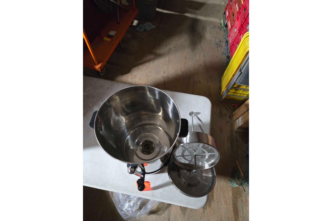 Adcraft Electric Coffee Urn - Image 3 of 3