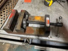 Lot of (Vises