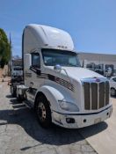 Peterbilt 579 T/A Day Cab