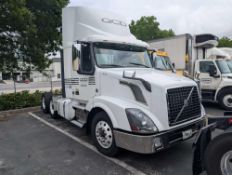 Volvo VNL T/A Day Cab