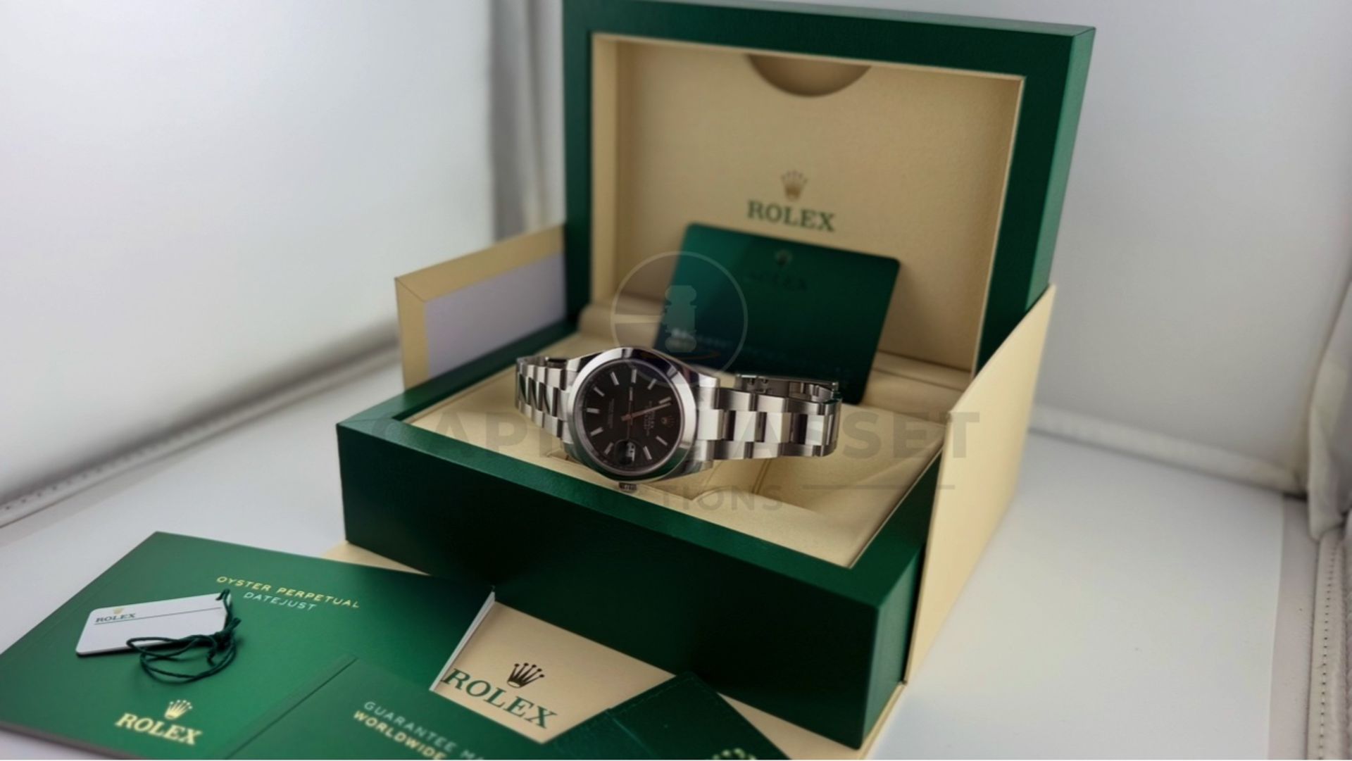 (ON SALE) ROLEX DATEJUST *MINT GREEN DIAL* 41MM OYSTER STEEL (DECEMBER 2024 NEW / UNWORN) - Image 18 of 23