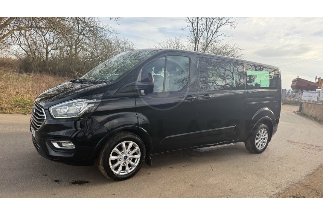 FORD TRANSIT CUSTOM *TOURNEO* LWB 9 SEATER MPV / BUS (2021 - EURO 6) 2.0 TDCI 'ECOBLUE' *HUGE SPEC* - Image 7 of 51