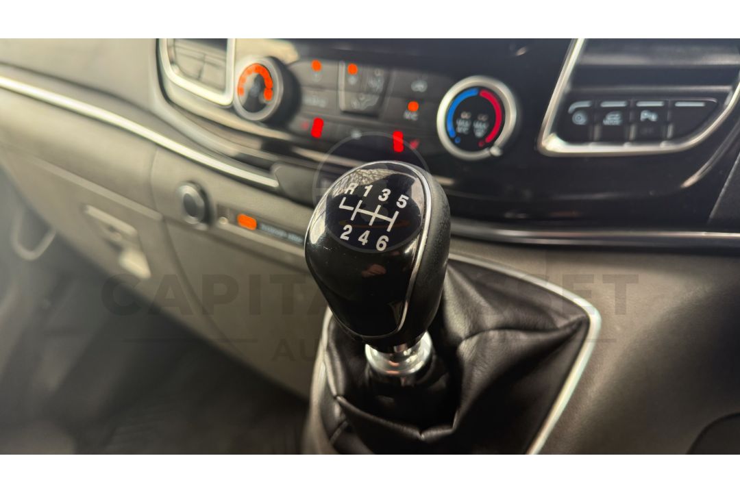 FORD TRANSIT CUSTOM *TOURNEO* LWB 9 SEATER MPV / BUS (2021 - EURO 6) 2.0 TDCI 'ECOBLUE' *HUGE SPEC* - Image 47 of 51