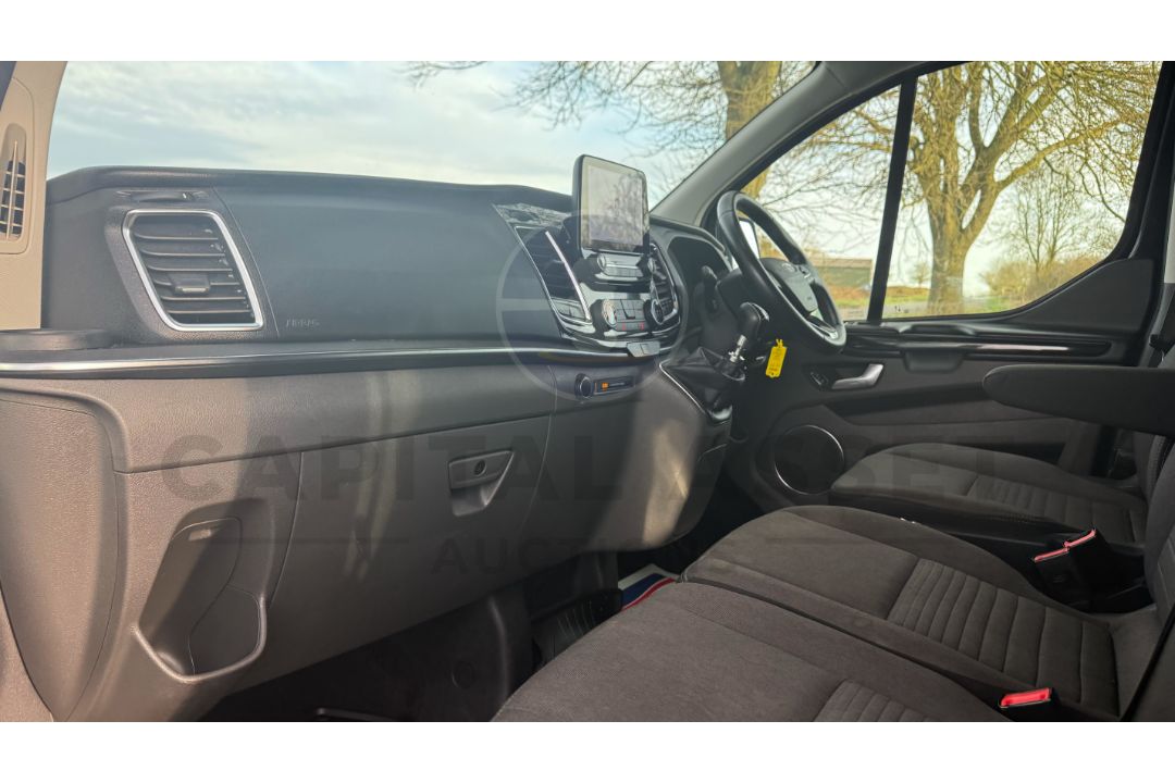 FORD TRANSIT CUSTOM *TOURNEO* LWB 9 SEATER MPV / BUS (2021 - EURO 6) 2.0 TDCI 'ECOBLUE' *HUGE SPEC* - Image 23 of 51