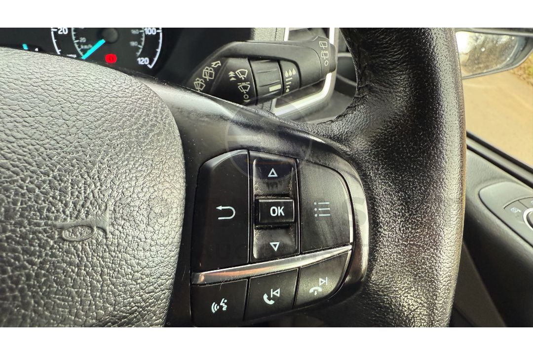 FORD TRANSIT CUSTOM *TOURNEO* LWB 9 SEATER MPV / BUS (2021 - EURO 6) 2.0 TDCI 'ECOBLUE' *HUGE SPEC* - Image 50 of 51