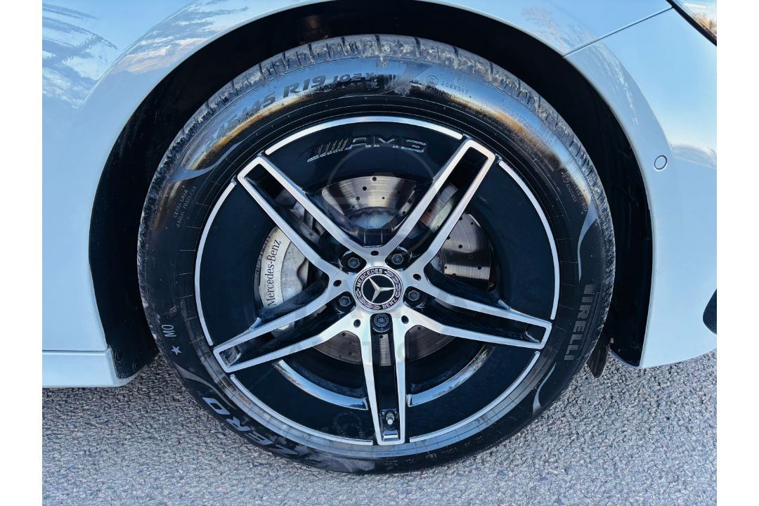 MERCEDES-BENZ E220d *MHEV* "AMG-LINE PREMIUM" AUTO (2025 MODEL) MEGA SPECIFICATION -* ALL NEW MODEL* - Image 11 of 55
