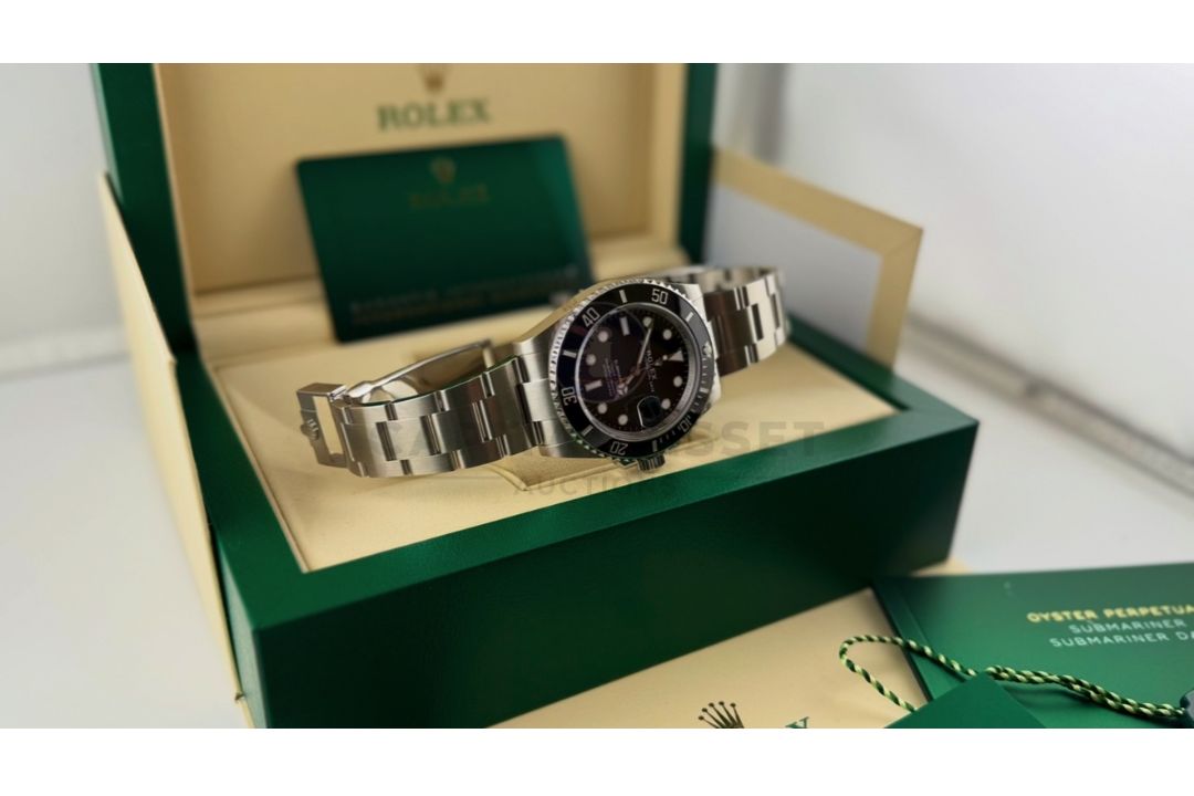 (On Sale) ROLEX SUBMARINER DATE *41MM OYSTER STEEL* (OCTOBER 2024 - NEW / UNWORN) *BEAT THE WAIT* - Image 17 of 23