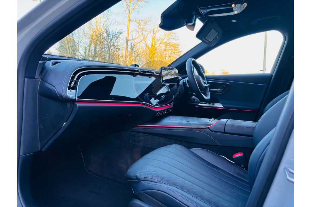 MERCEDES-BENZ E220d *MHEV* "AMG-LINE PREMIUM" AUTO (2025 MODEL) MEGA SPECIFICATION -* ALL NEW MODEL* - Image 21 of 55