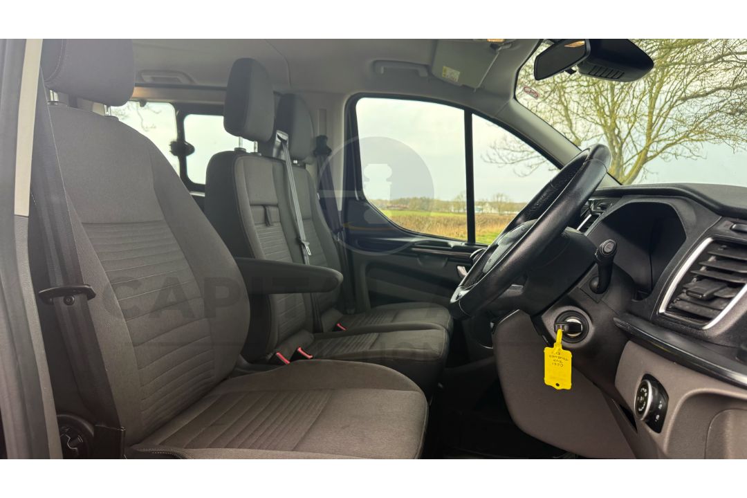 FORD TRANSIT CUSTOM *TOURNEO* LWB 9 SEATER MPV / BUS (2021 - EURO 6) 2.0 TDCI 'ECOBLUE' *HUGE SPEC* - Image 37 of 51