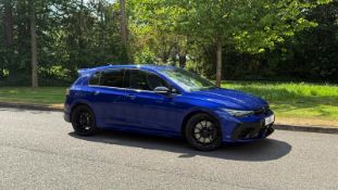 VOLKSWAGEN GOLF R *BLACK EDITION* (2025 FACELIFT MODEL) *ULTIMATE SPEC* (DELIVERY MILES)