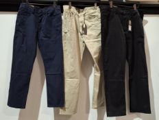 23 X BRAND NEW DUCK AND COVER JEANS IN VARIOUS COLOURS BLACK , GREY , NAVY BLUE , IN VARIOUS SIZES