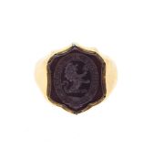 A hardstone intaglio ring,