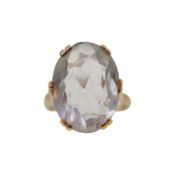 A 9ct gold single stone quartz ring,