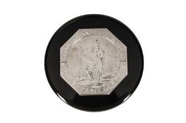 A ST CHRISTOPHER PAPERWEIGHT