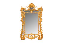 A BAROQUE REVIVAL CARVED GILTWOOD MIRROR, LATE 19TH/EARLY 20TH CENTURY