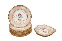 A SPODE FELSPAR PORCELAIN DESSERT SERVICE CIRCA 1820S