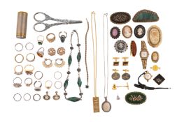 A GROUP OF SILVER AND COSTUME JEWELLERY