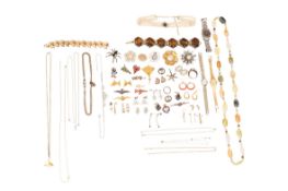 A COLLECTION OF SILVER AND COSTUME JEWELLERY