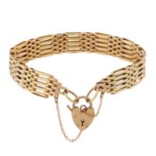 A heart lock gate bracelet