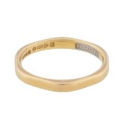 An hexagonal band