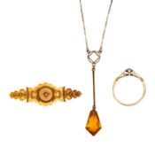 A collection of jewellery