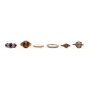 A collection of jewellery