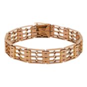 A fancy link bracelet
