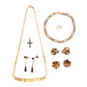 A collection of jewellery