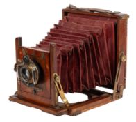 NEW ZEALAND INTEREST: A T.F Girvan Kapai Half Plate Honeysuckle Wood Field Camera