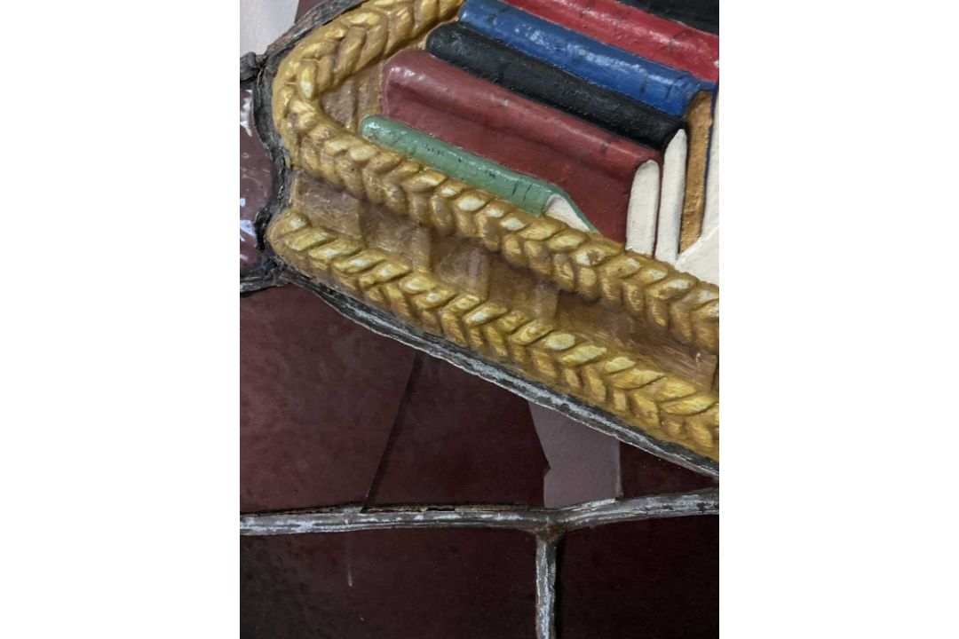 A leaded and stained glass sign depicting the W. H. Smith Newsboy - Image 3 of 4
