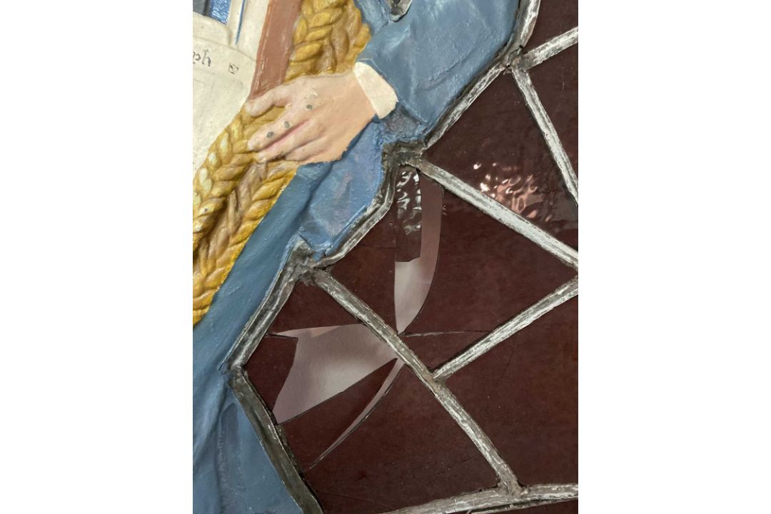 A leaded and stained glass sign depicting the W. H. Smith Newsboy - Image 4 of 4