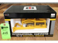 IH TD Industrial Crawler w/Blade - Yellow