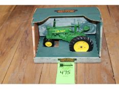 JD Mdl. B Tractor - Unstyled - 1937