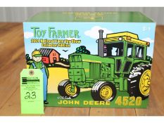 Toy Farmer 2001 Nat'l Farm Toy Show Collectors Edn - JD 4520