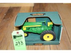 JD 720 Row Crop Tractor - Unstyled