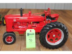 Farmall M Tractor - No Box - 1/8th Scale