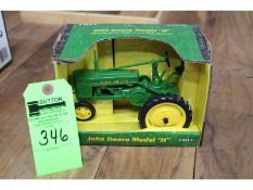 JD H Tractor