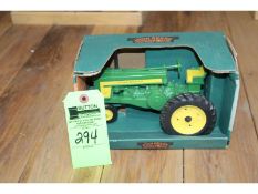 JD 720 Row Crop Tractor - Unstyled