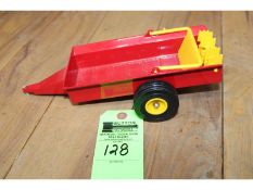 Scale Models Manure Spreader - No Box